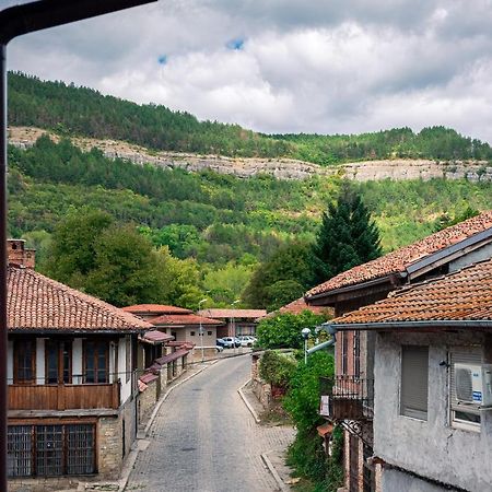 The Gallery Guest House - Garden And Garage Veliko Tárnovo Exterior foto