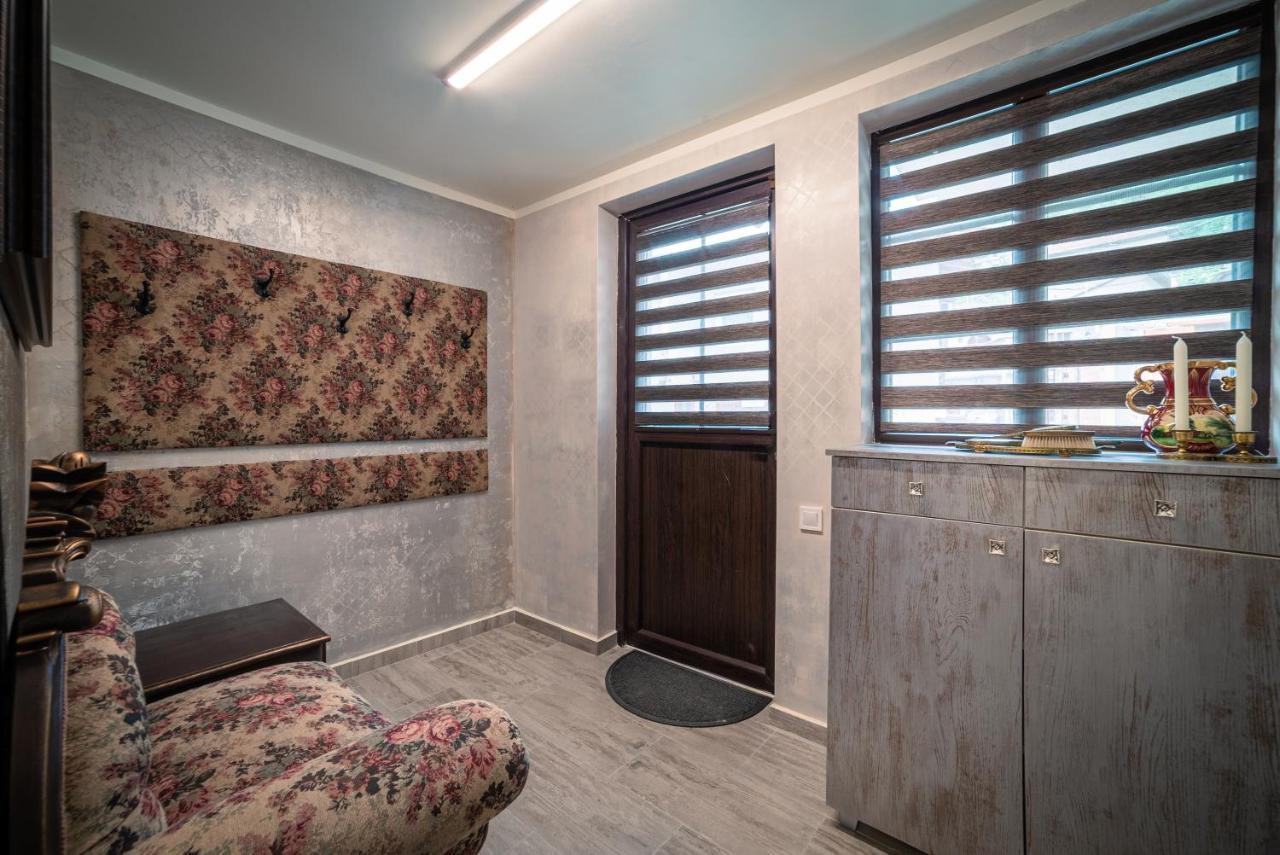 The Gallery Guest House - Garden And Garage Veliko Tárnovo Exterior foto