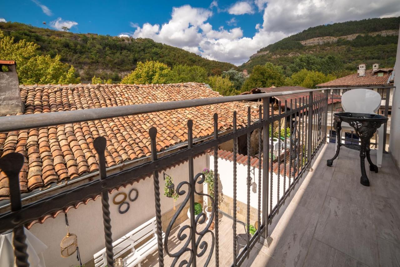 The Gallery Guest House - Garden And Garage Veliko Tárnovo Exterior foto